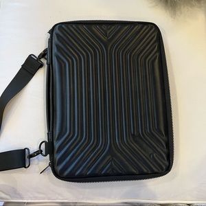 DOMISO 15.6 Inch Shockproof Waterproof Laptop Sleeve with Handle